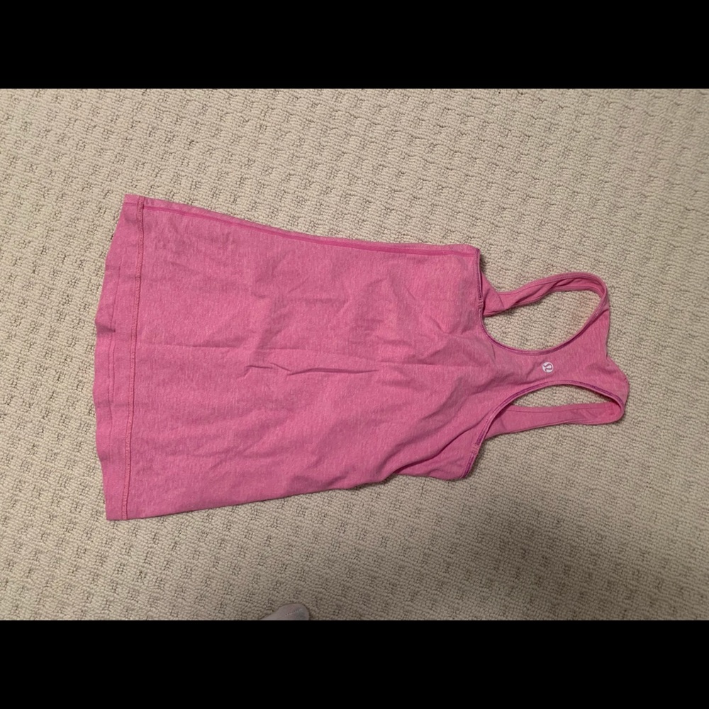 Lululemon pink tanks!